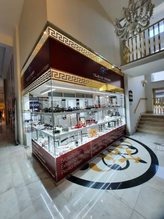 Sonstiges Well Palace Side