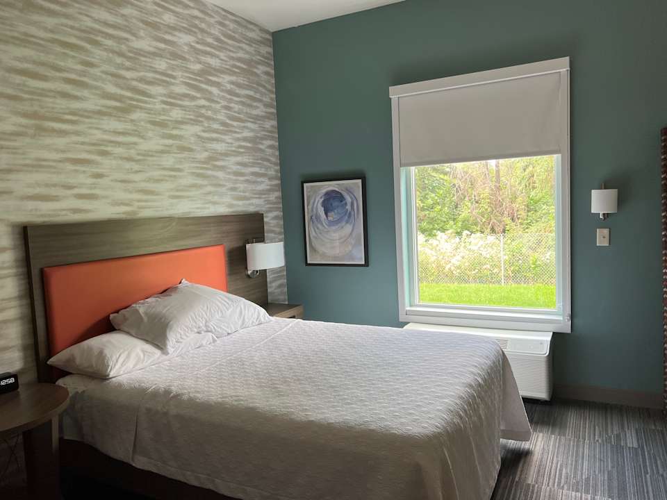 Zimmer Home2 Suites By Hilton Bismarck