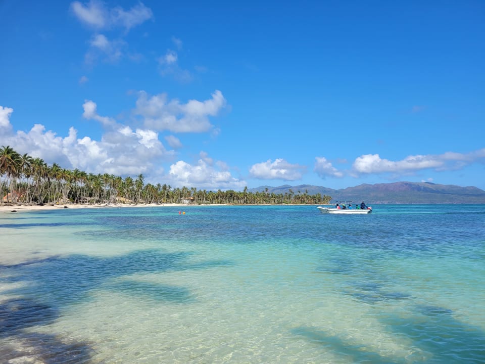 Strand Wyndham Alltra Samana