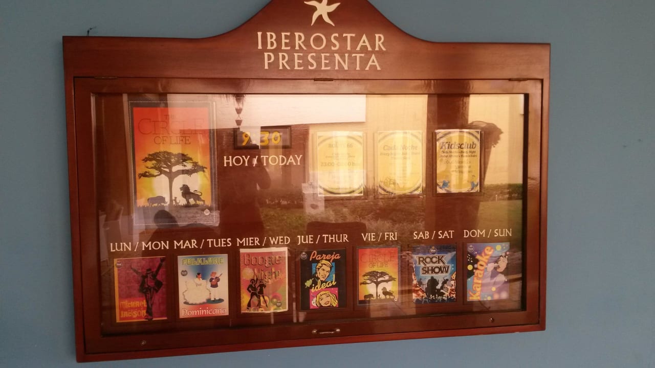 Abend Programm Iberostar Waves Costa Dorada