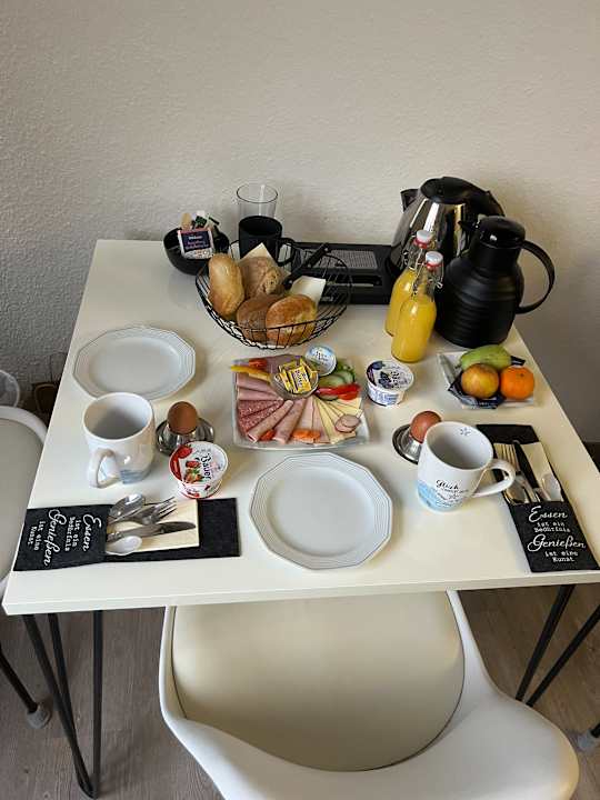 Zimmer Hotel Garni Seeblick am Sankelmarker See