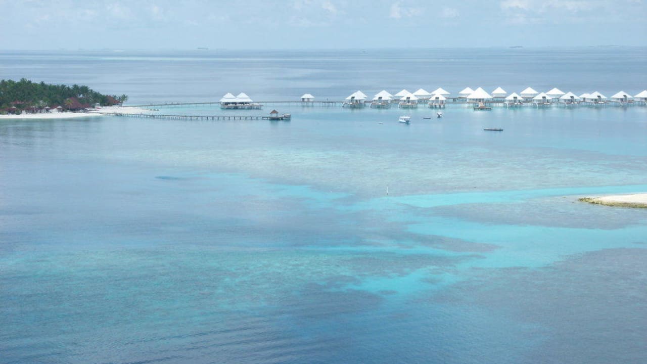 Thudufushi beim Anflug Diamonds Thudufushi