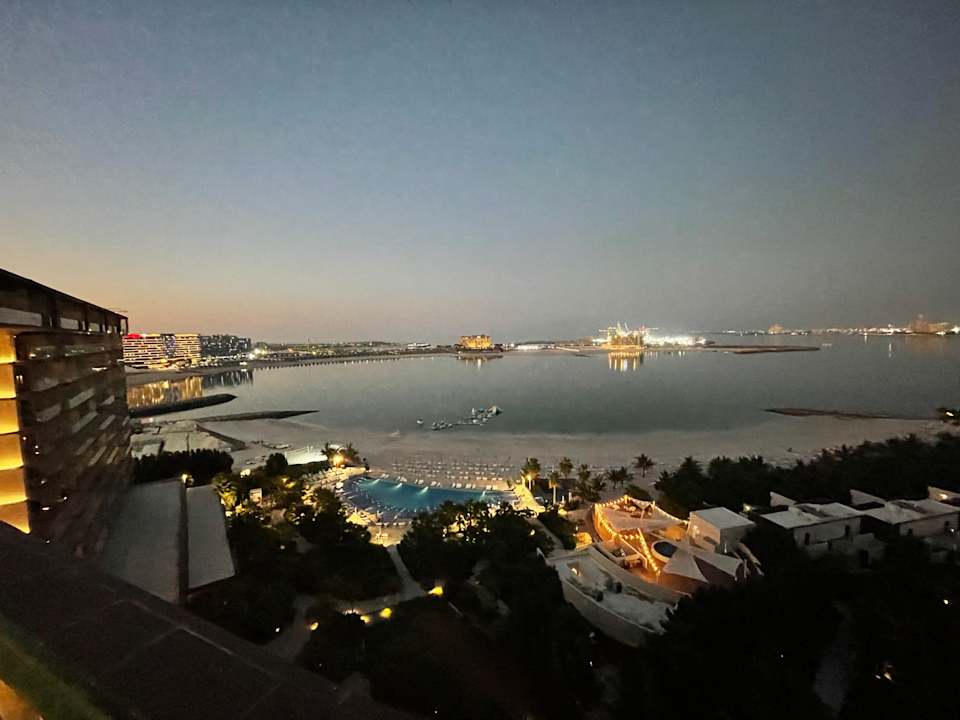 Außenansicht Mövenpick Resort Al Marjan Island