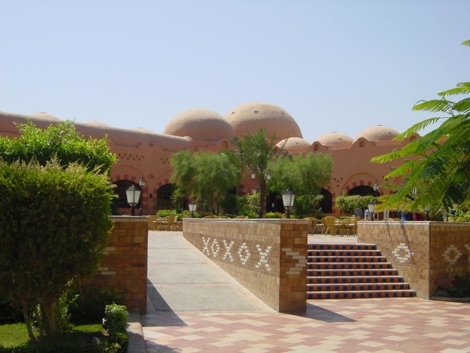 Aufgang zum Hauptgebäude Jaz Makadi Oasis Resort