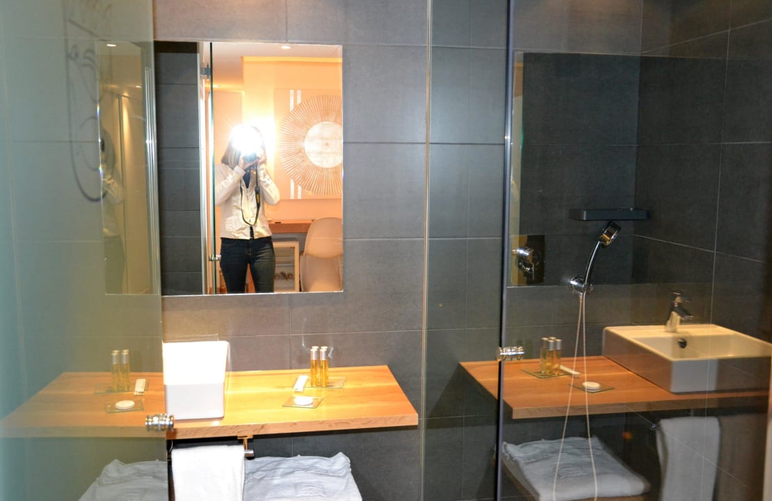 Jnuior-Suite - Bad/Dusche Playa Esperanza Resort