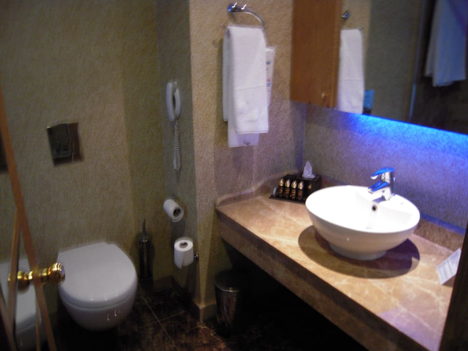 Hand bowl in Bathroom Granada Luxury Okurcalar