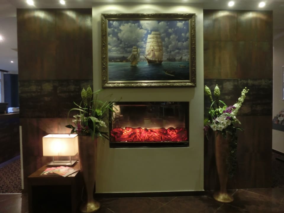 Lobby Hotel Domicil Hamburg by Golden Tulip