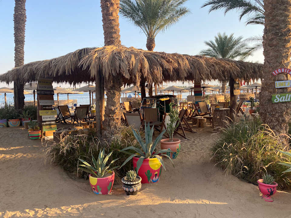 Strand Fort Arabesque Resort, Spa & Villas