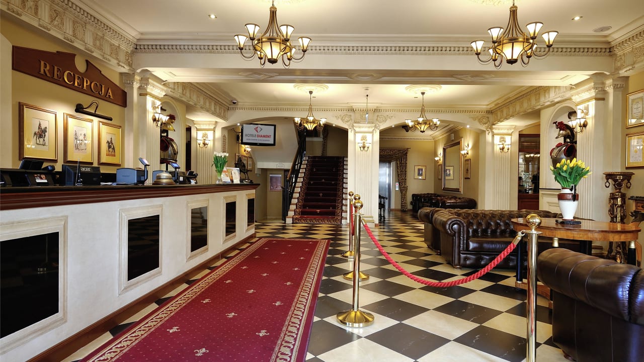Lobby Hotel Diament Arsenal Palace