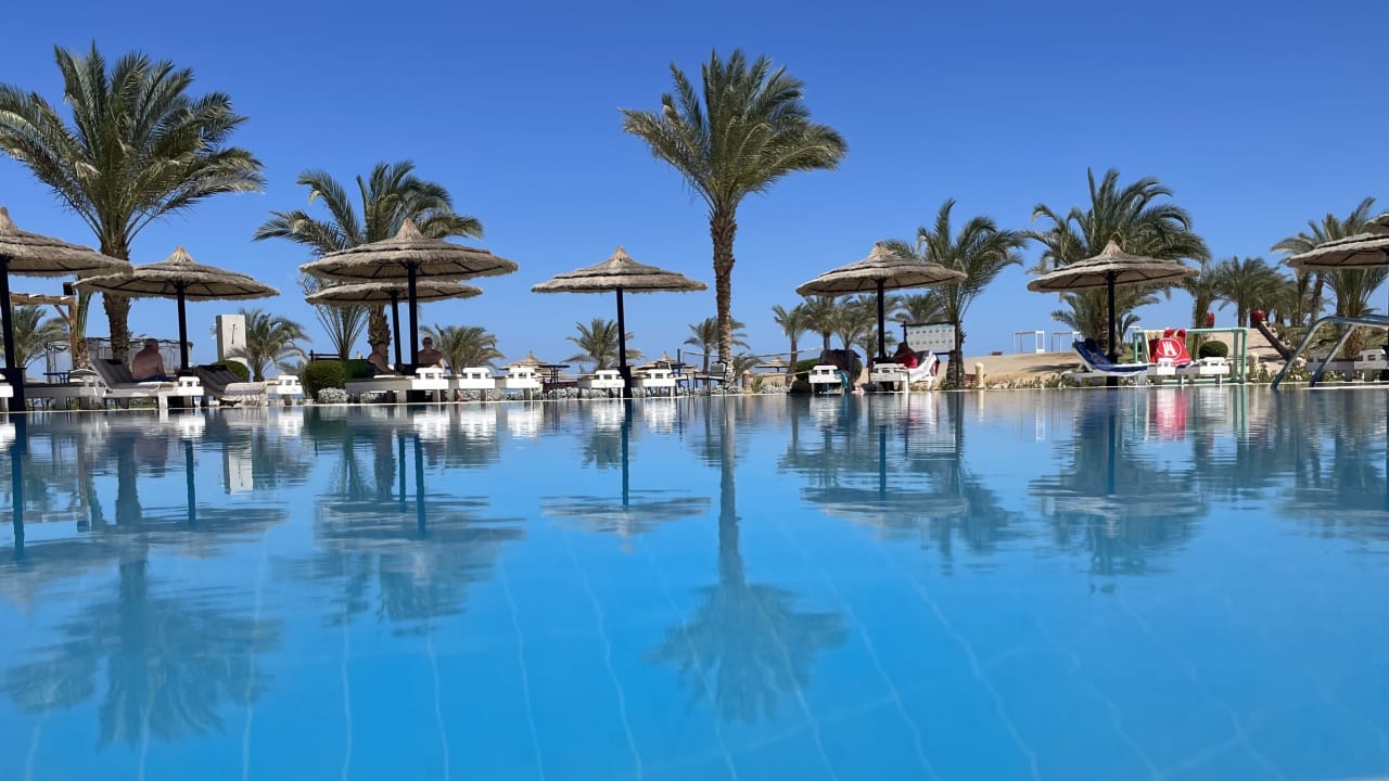 Pool Coral Sun Beach