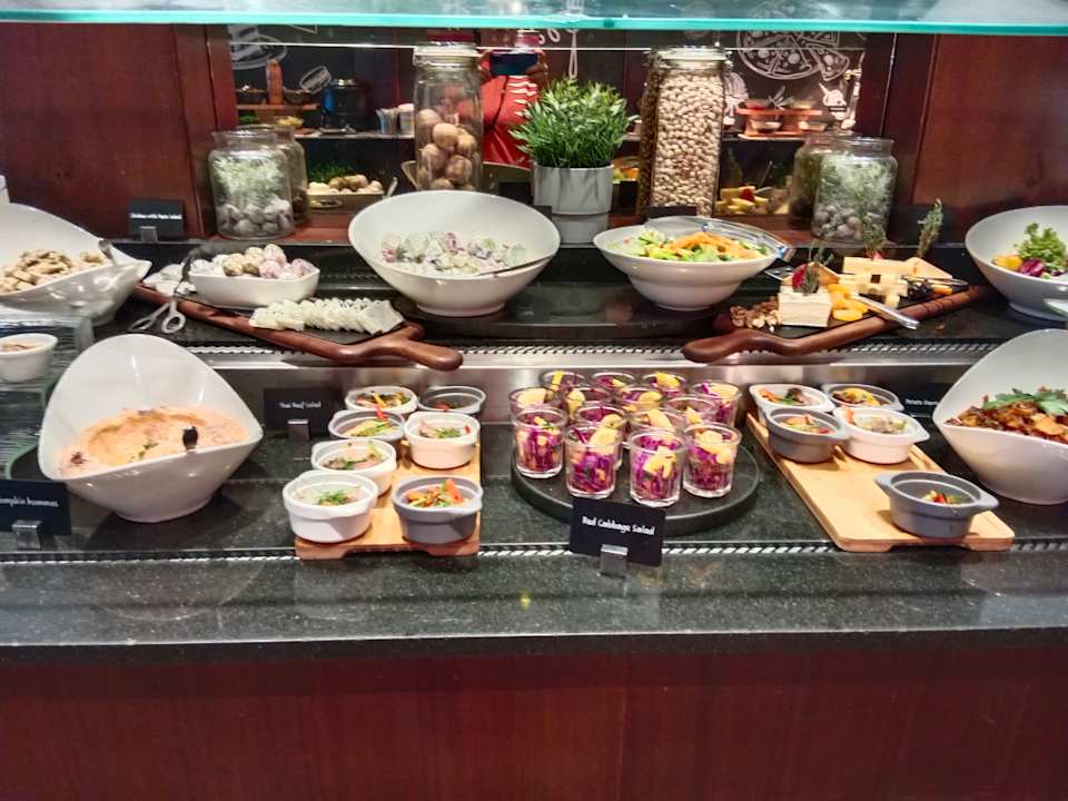 Gastro Rose Rayhaan by Rotana