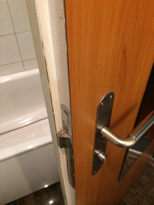 Zimmer Mövenpick Hotel Zürich-Airport