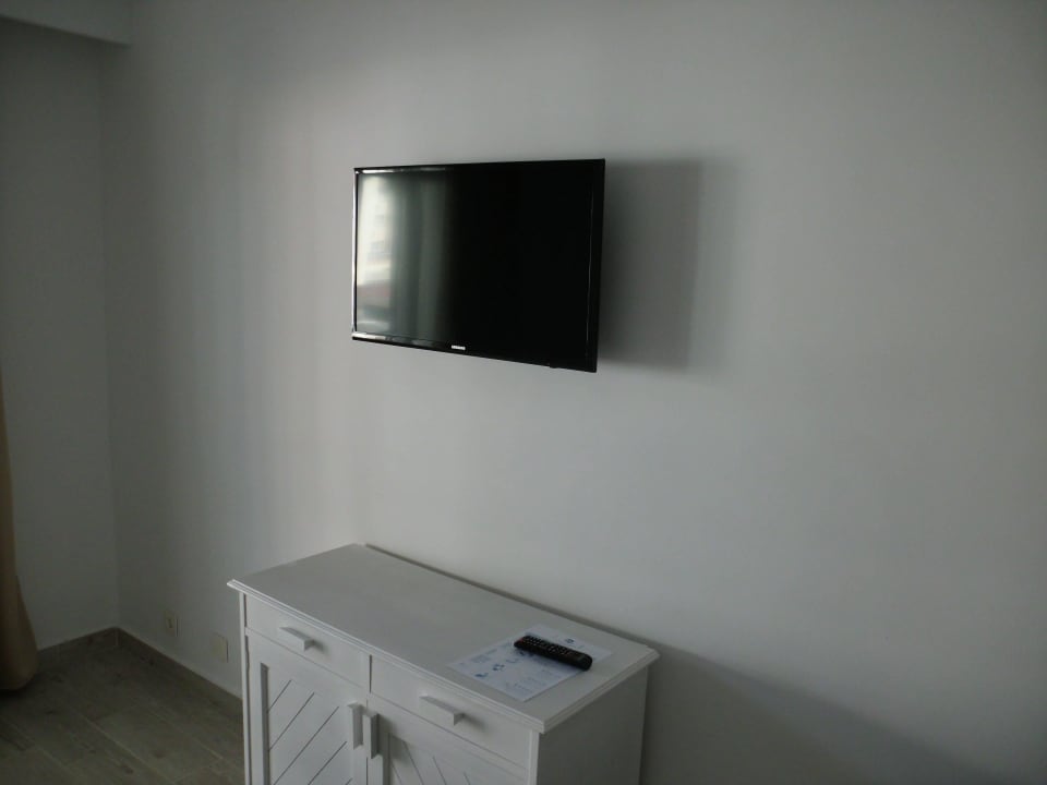 Eingangsbereich Zimmer Guya Wave Hotel