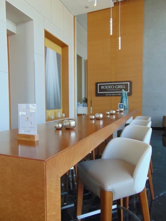 Lobby Dana Rayhaan by Rotana