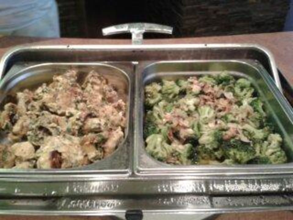 Lecker Abendbuffet  Raitelberg Resort