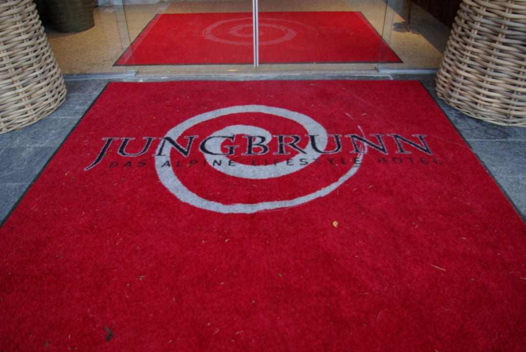 Eingang Jungbrunn - Der Gutzeitort