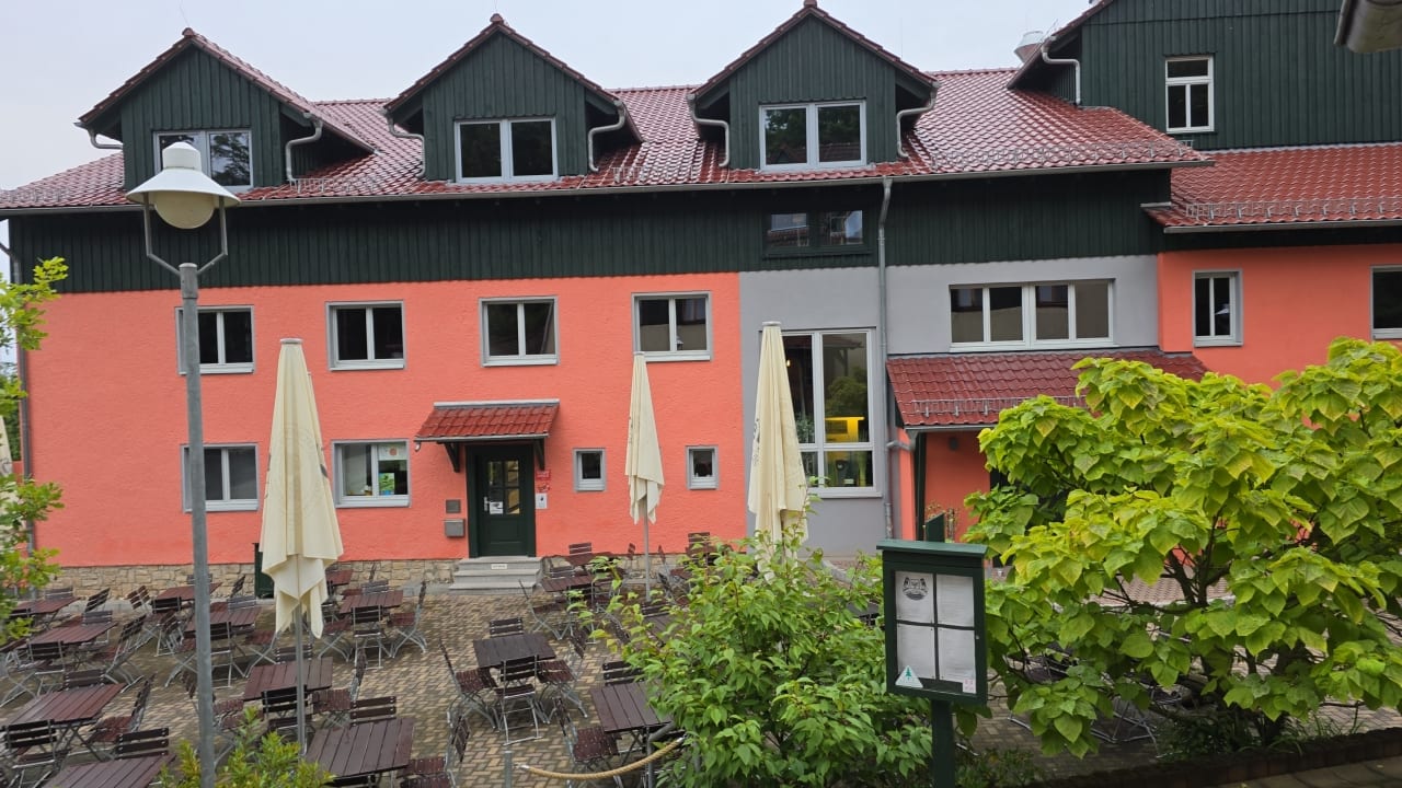 Außenansicht AKZENT Berghotel Rosstrappe