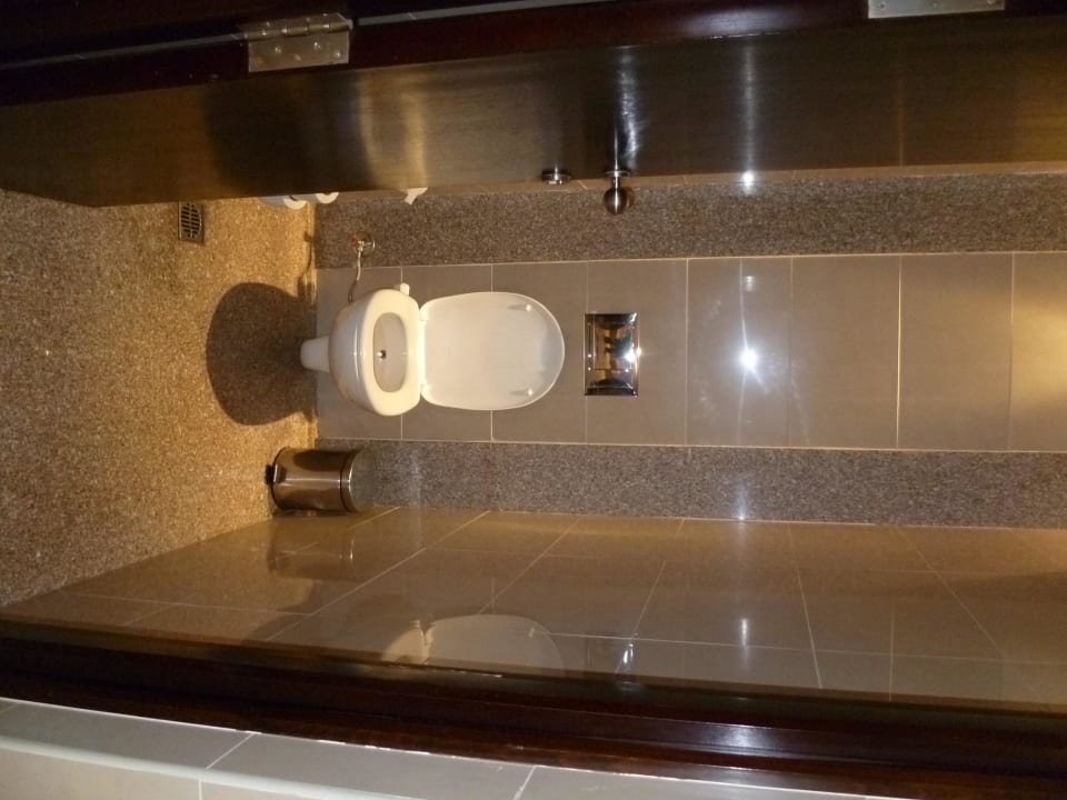 Gäste-WC JAZ Aquamarine Resort