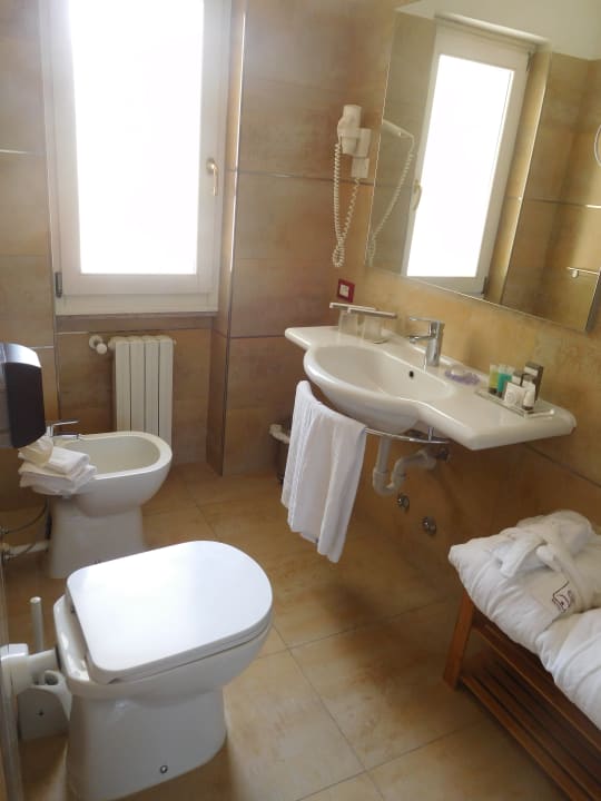 Zimmer Hotel Eden Garda