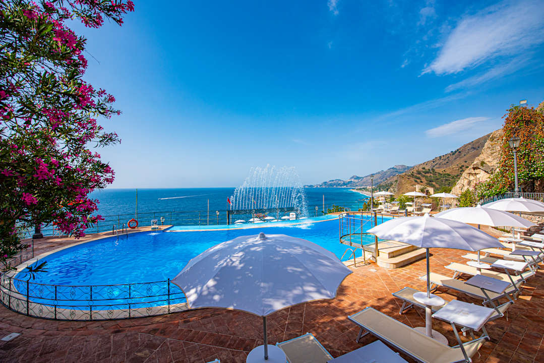 Pool Baia Taormina - CDSHotels