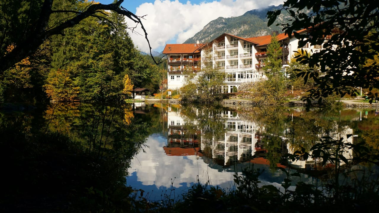 Außenansicht Hotel Am Badersee