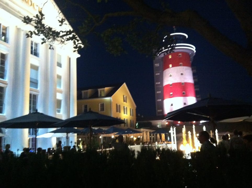 Leuchtturm mit Hauptgebäude Hotel Bell Rock Europa-Park