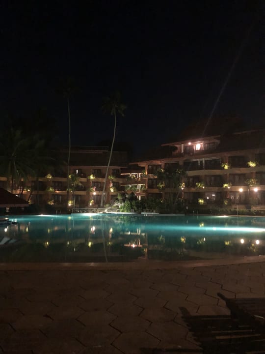 Pool Royal Palms Beach Hotel