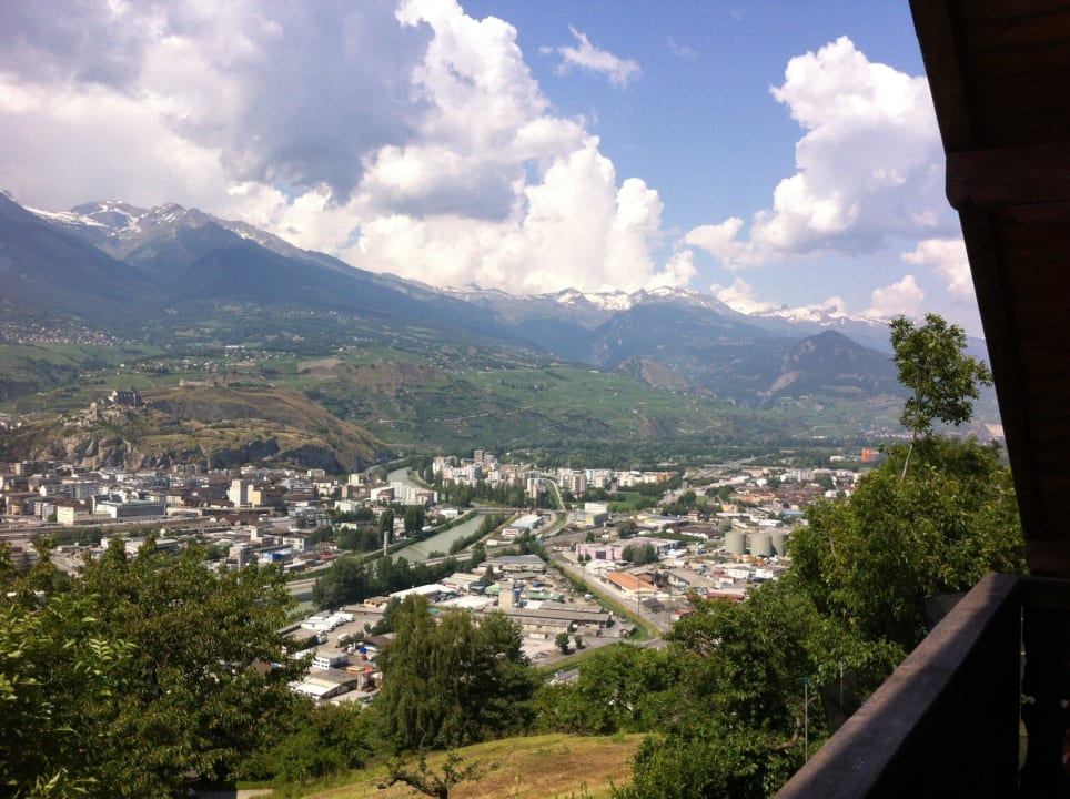 Chambres_hôtes_bnb_b&b_les cerisiers_Sion _Valais  B&B Les Cerisiers