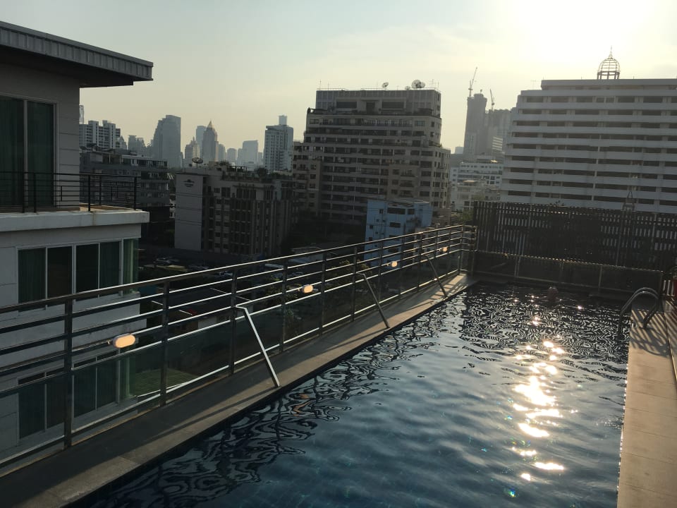 Pool Hotel Solo Sukhumvit 2