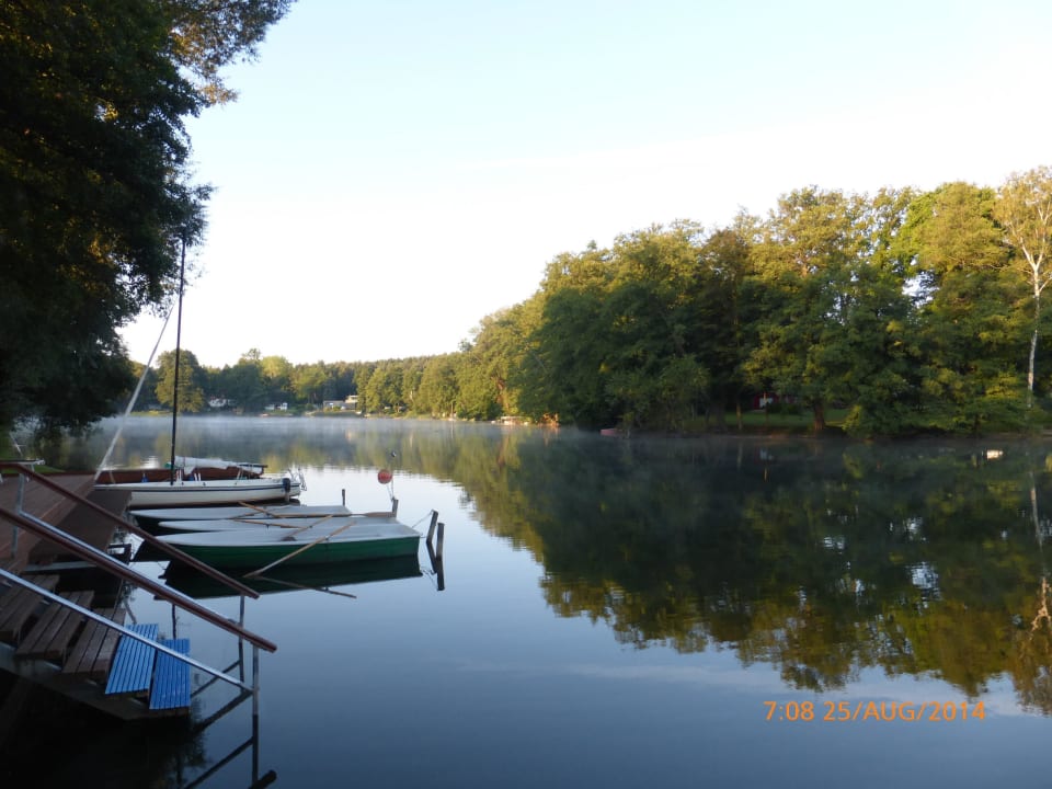 Direkter Zugang zum Motzener See mit Bootsverleih Residenz Seehotel Berlin Brandenburg