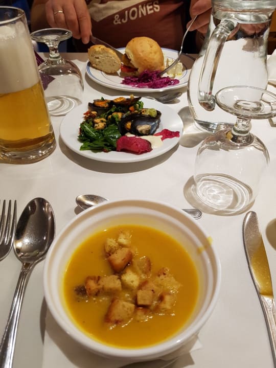 Restaurant Dolce by Wyndham Athens Attica Riviera