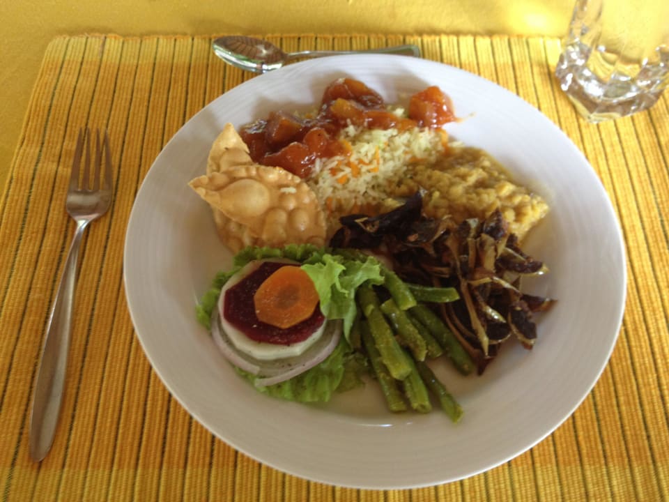 Leckeres Abendessen Spring of Life Ayurveda Resort