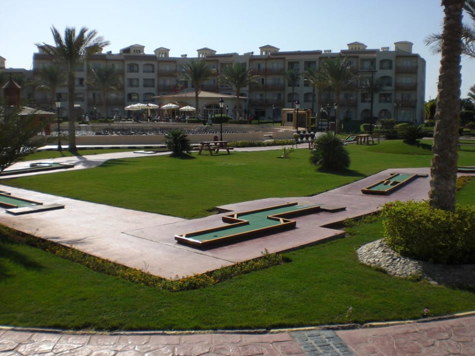 Zum Minigolf Pickalbatros Dana Beach Resort - Hurghada