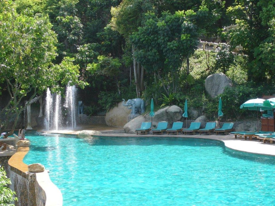 Pool mit Kinderpool und Wasserspielen Panviman Resort Koh Phangan