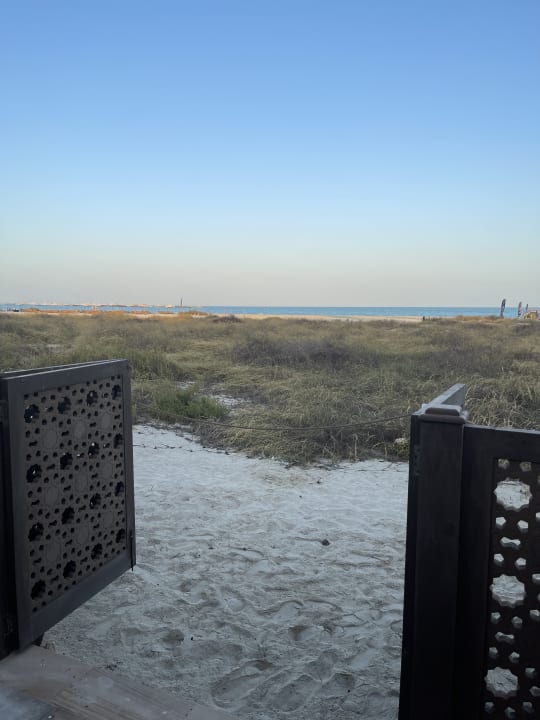 Zimmer Saadiyat Rotana Resort &  Villas