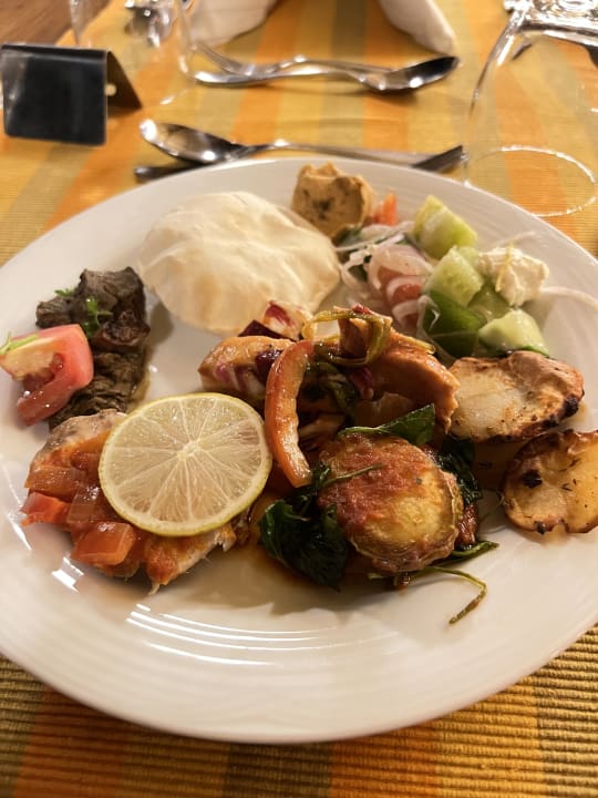 Gastro Adaaran Select Meedhupparu Island Resort - Premium All Inclusive