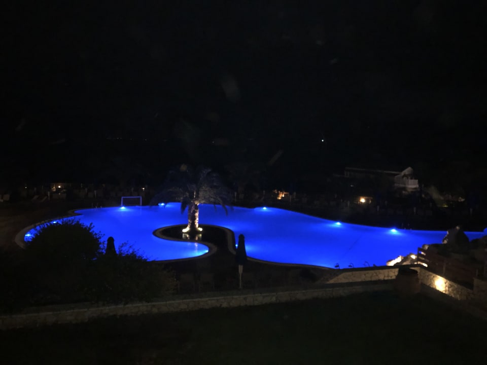Pool Hotel Mareblue Beach