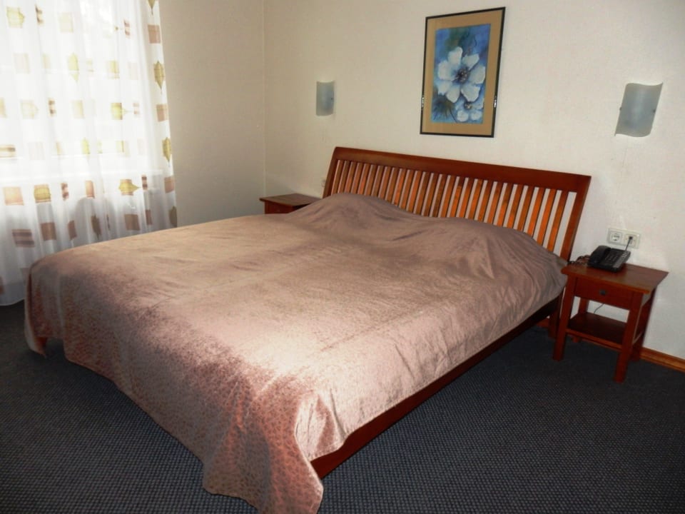 Bett mit furchtbarer Matratze Hotel Sigulda