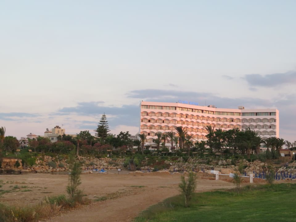 Außenansicht Crystal Springs Beach Hotel