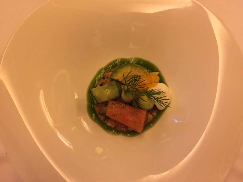 Lachs, Avocado... Familien- & Gartenhotel Theresia
