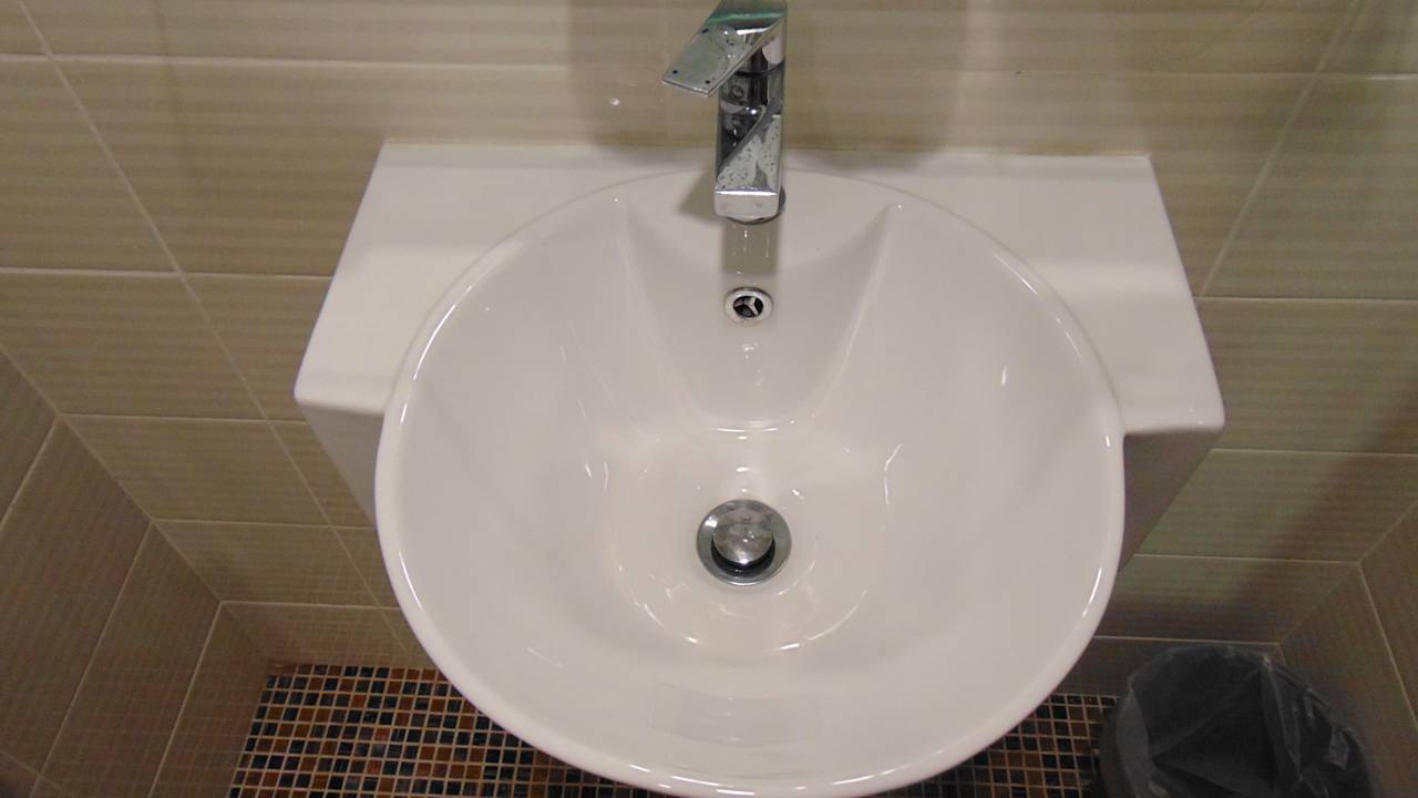 Zimmer d'primahotel Airport Jakarta 2