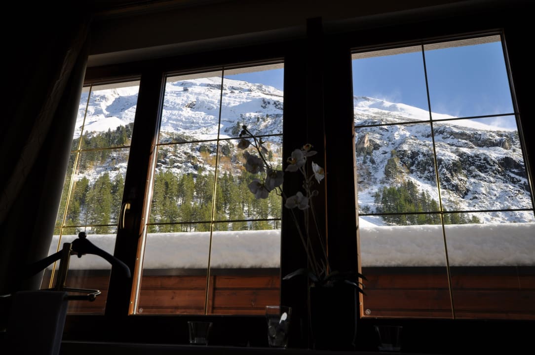 Blick aus bachseitige Zimmern Hotel Alpenhof