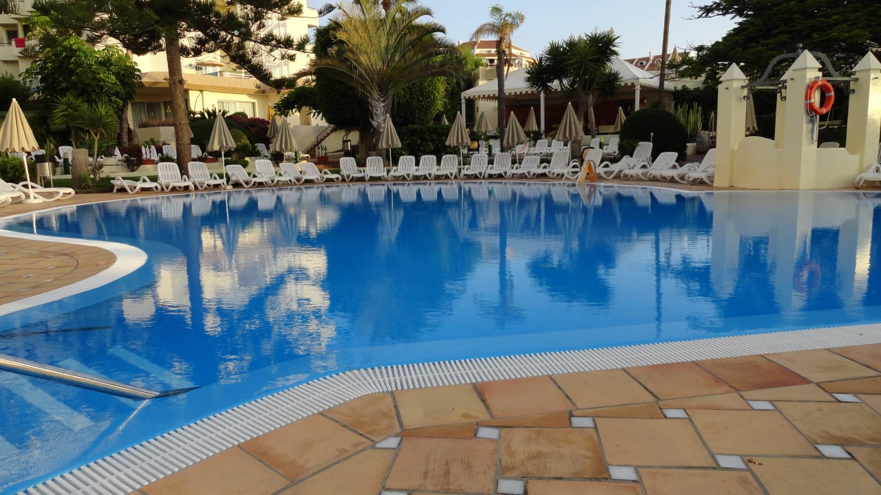 Hôtel H10 Las Palmeras - La Piscine  H10 Las Palmeras