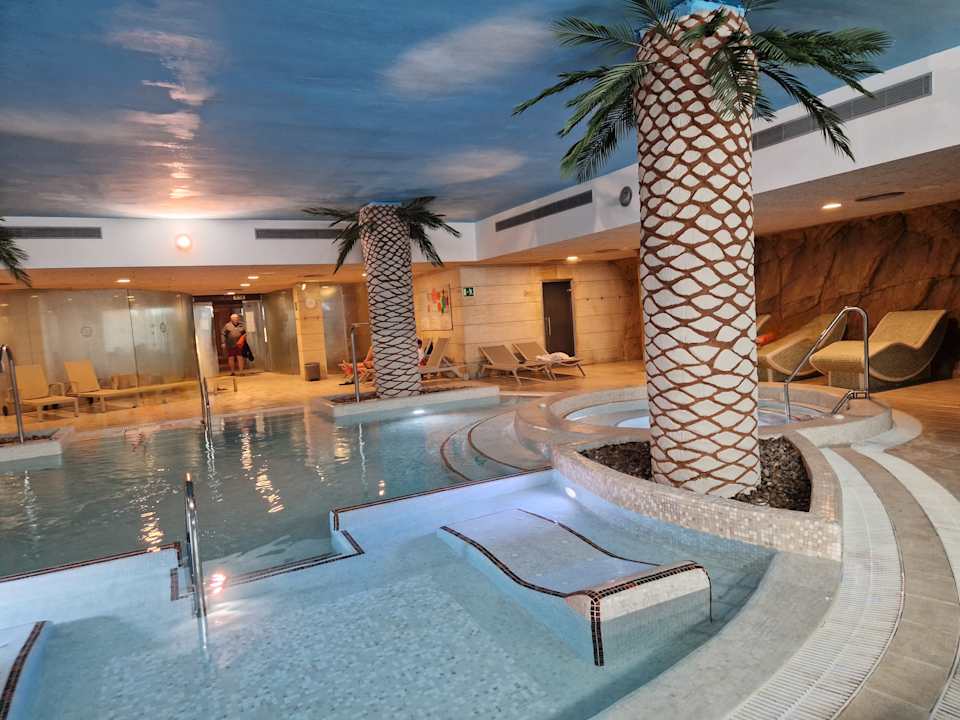 Pool Hotel & Spa S'Entrador Playa