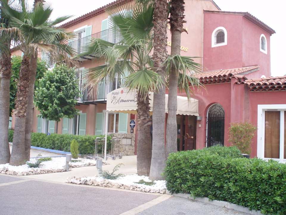 Außenansicht Hotel Domaine de l' Albatros