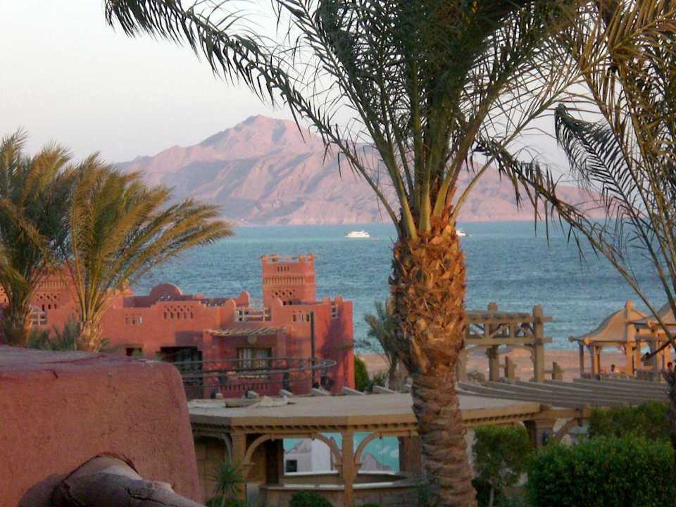 Blick auf Tiraninseln Charmillion Sea Life Resort