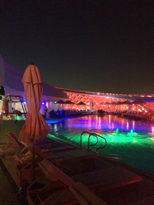 Adult only Pool in Evening W Abu Dhabi - Yas Island