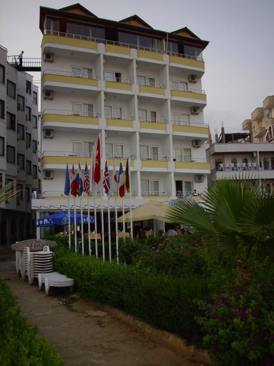 Blick auf das Hotel Hotel Deniz