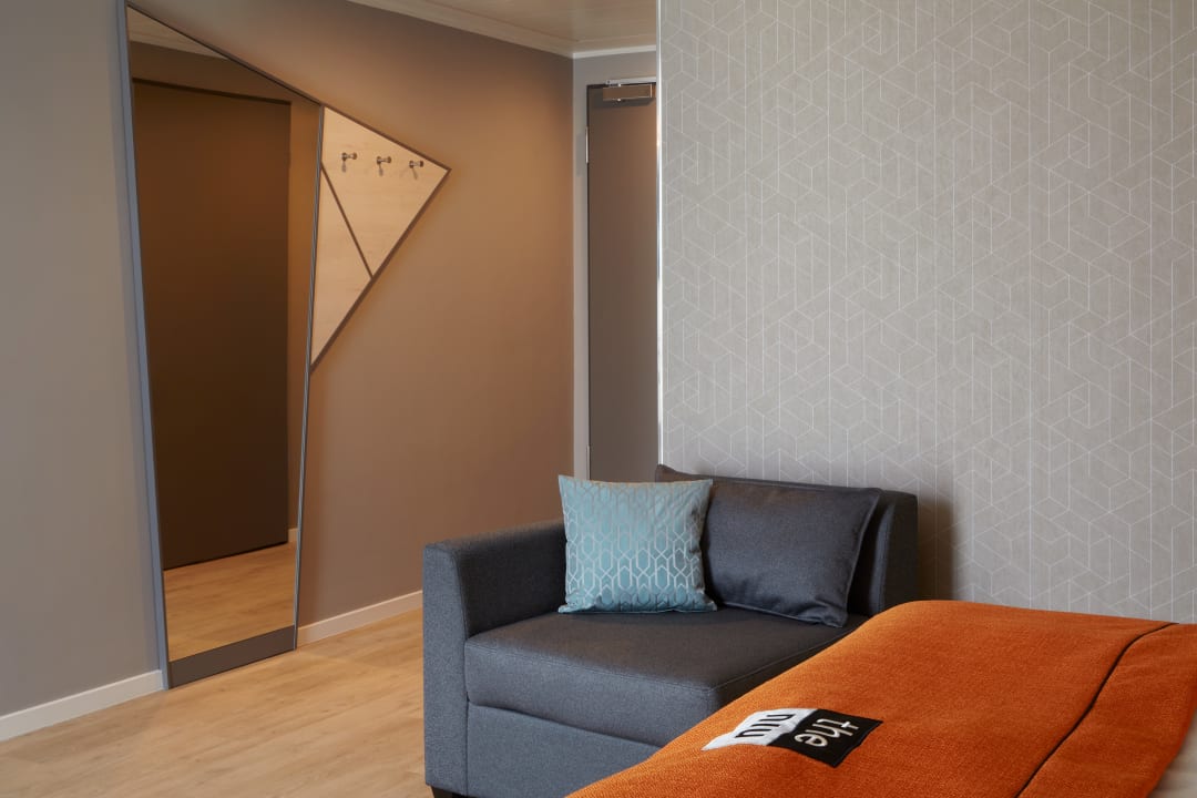 Zimmer Holiday Inn - the niu, Hub Dusseldorf Messe