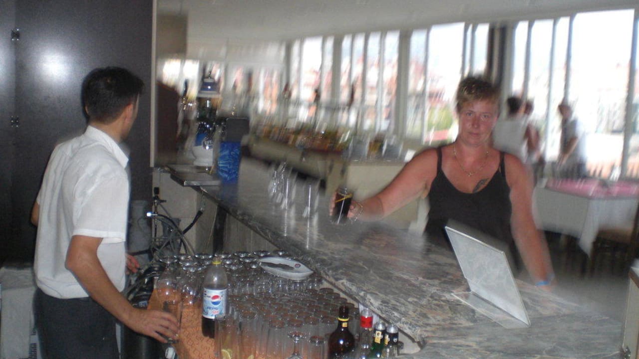 Bar Hotel Aslan City Kleopatra